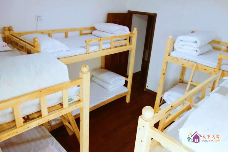 江景八人男生床位房