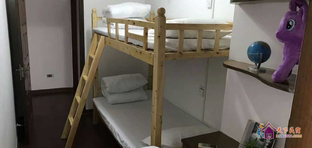 男女混合三人床位房