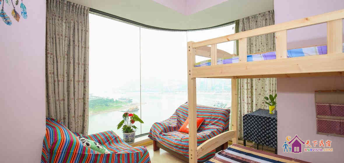 三江景观女生六人床位房(公共卫浴)