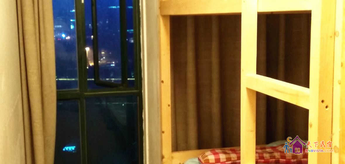 隐形衣四人间(床位)