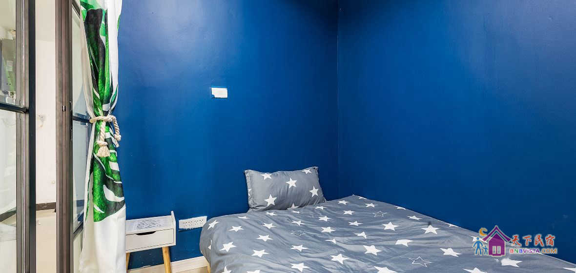 温馨小单间(无窗)(公共卫浴)