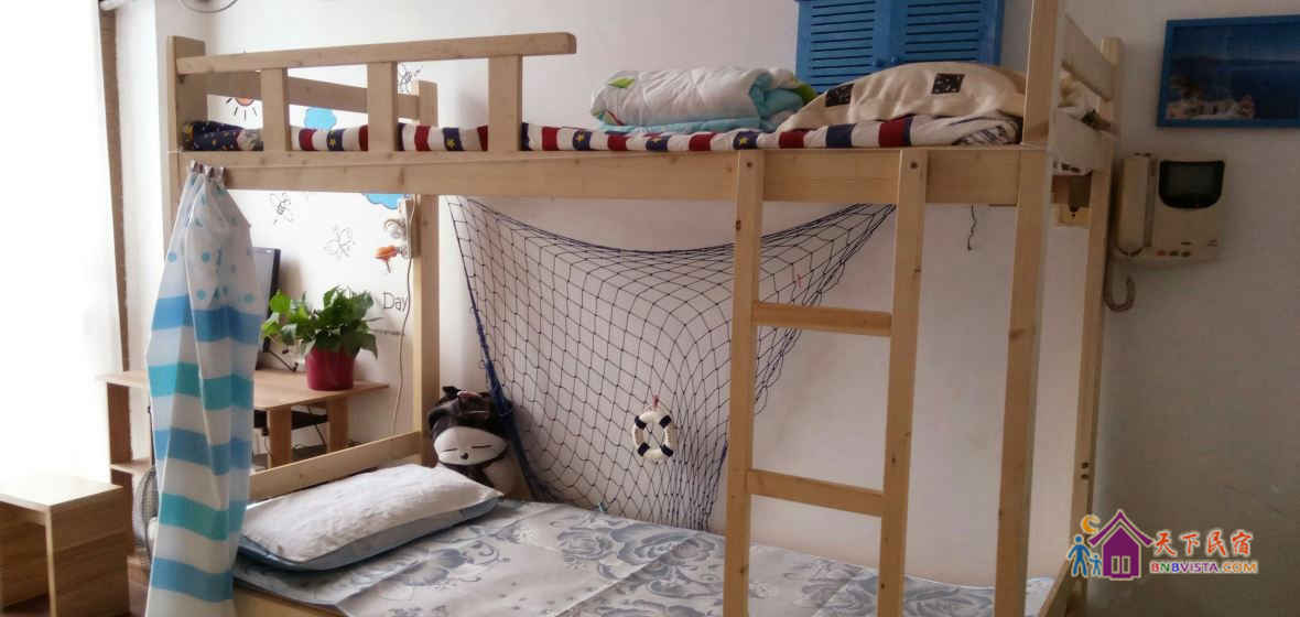 蓝色地中海六人房