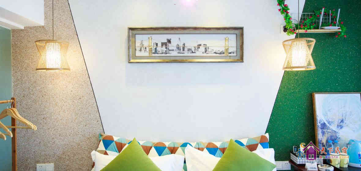 私人订制投影江景大床房