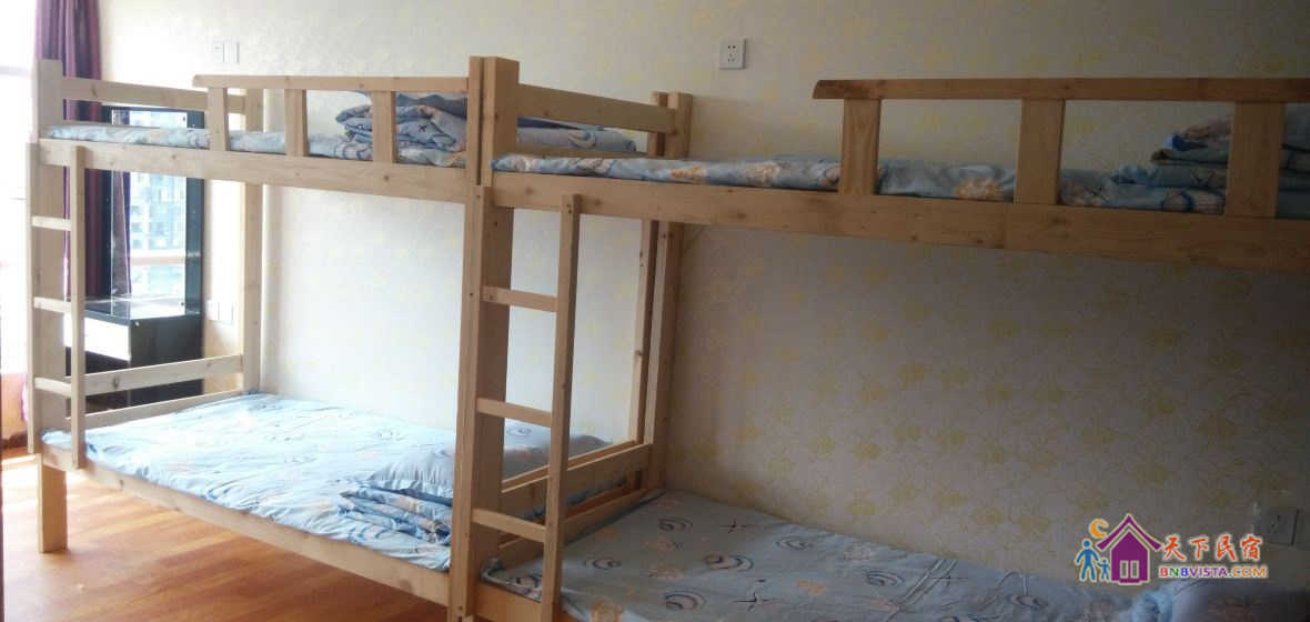 男生, 六人床位房