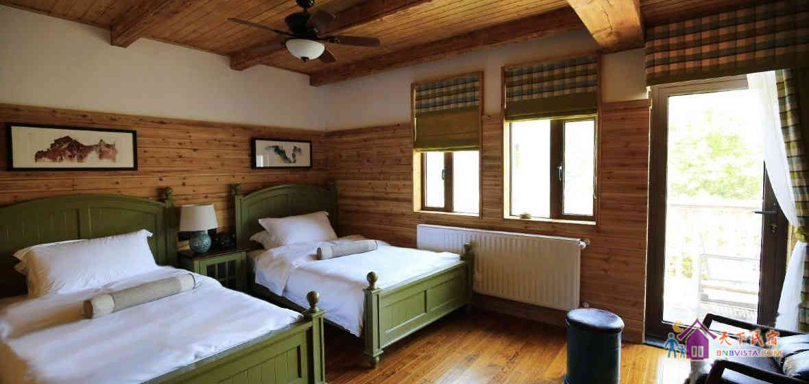 卓雅-豪华阳台双床房