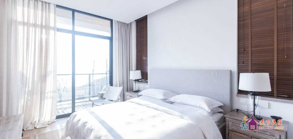 山居卿云大床房