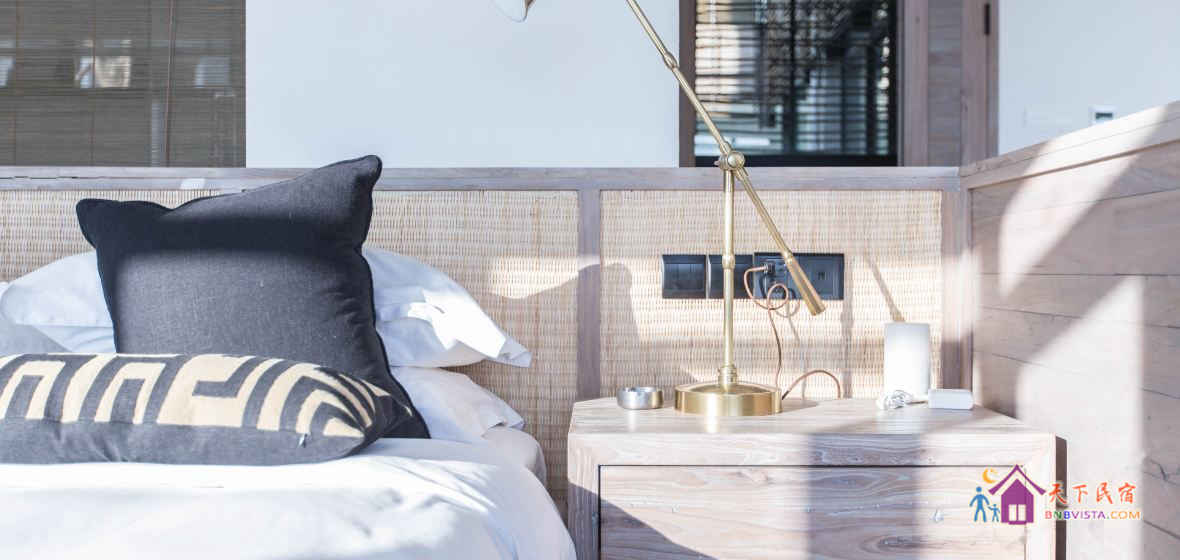 山居座山大床房