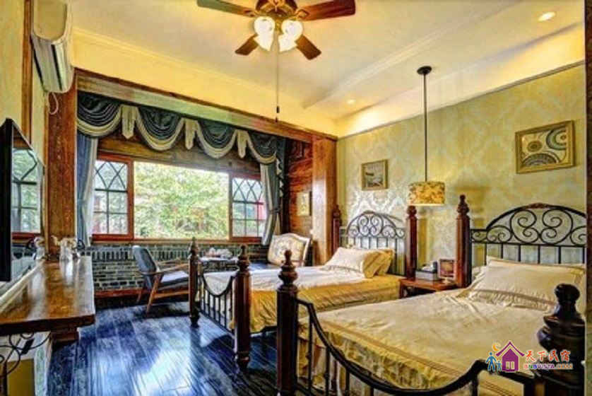 乙顺楼阳台双床间