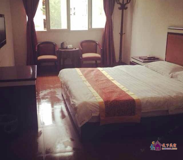 标准大床房