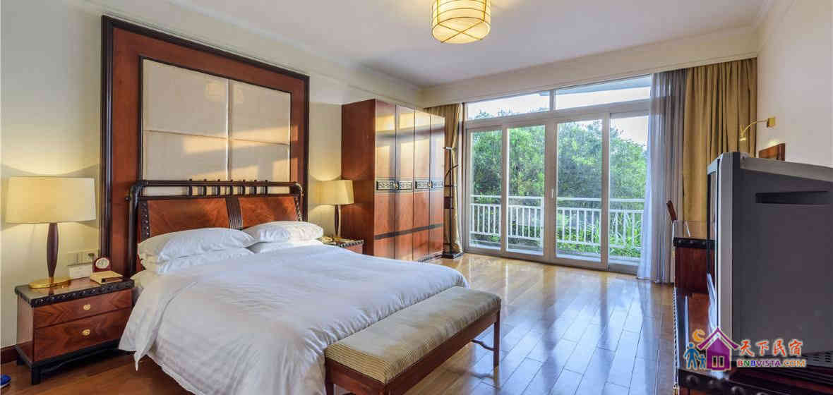 景观湖景七居别墅