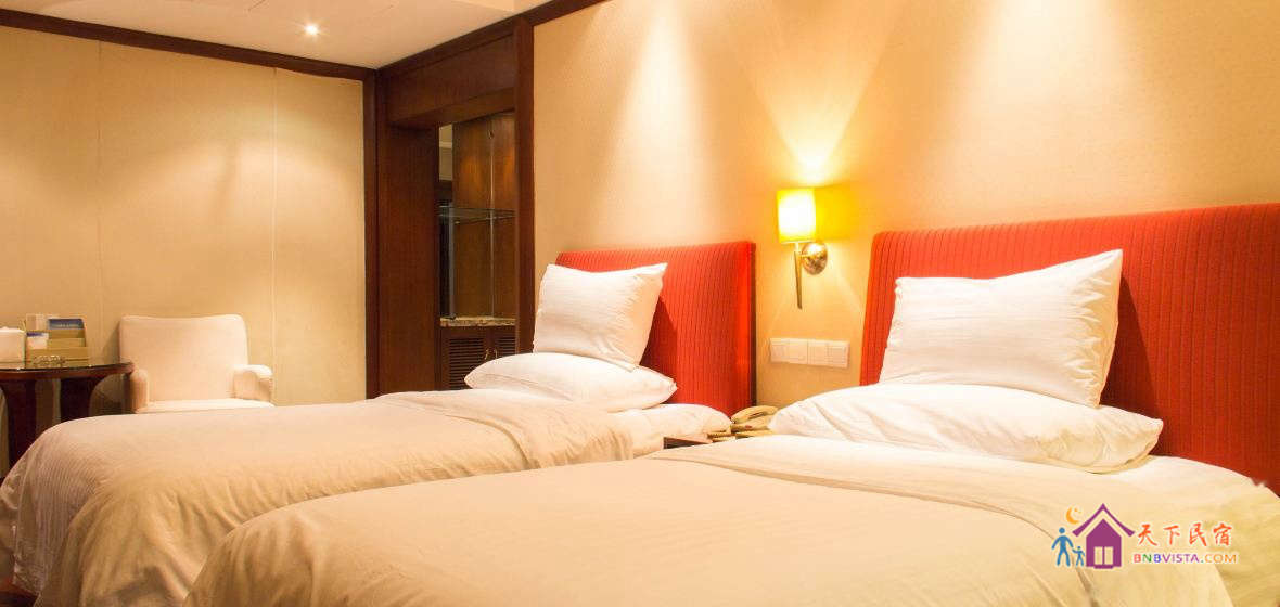 豪华湖景五间别墅