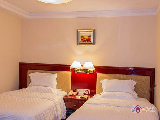 豪华园景别墅双床房