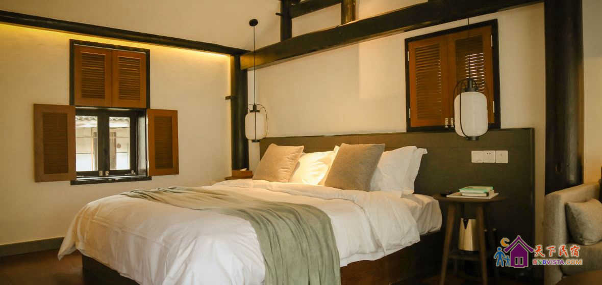 溪流景观大床房