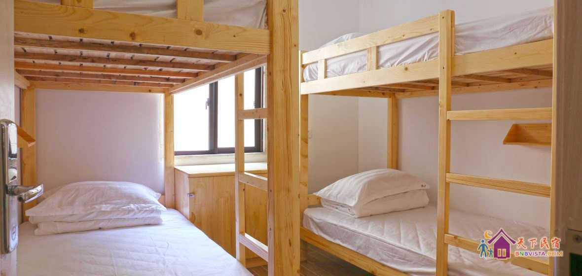 四人女生间(床位)