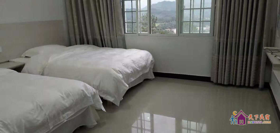 普通间(公共卫浴)