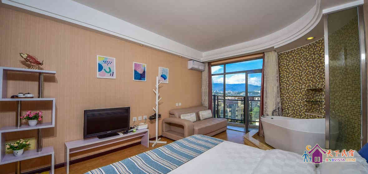 双廊一湾蓝海景大床房