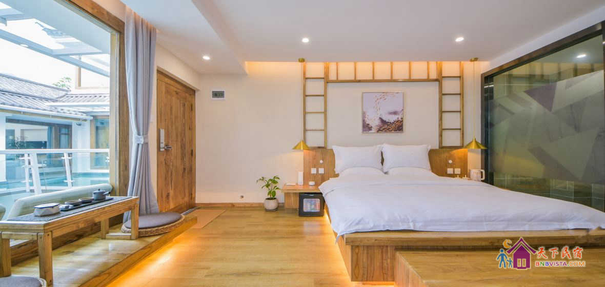 全智能园景阳台大床房