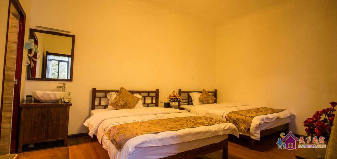 25 号琴苑店精致双床间