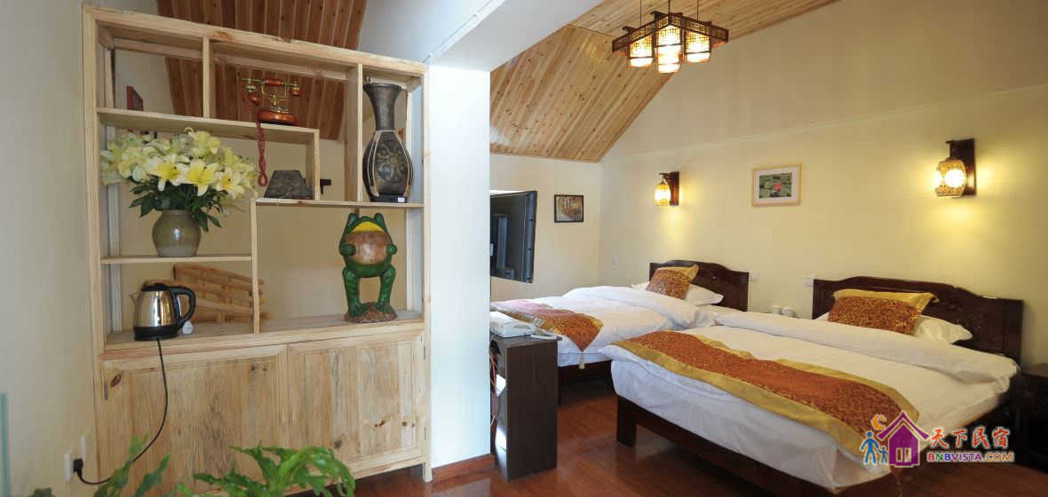 白族豪华双床房