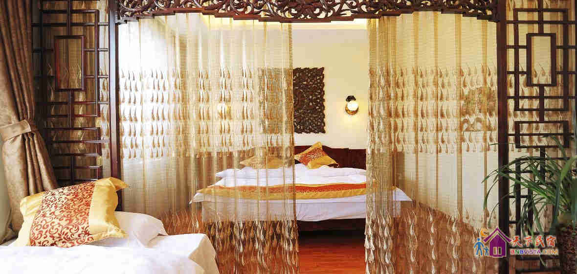 白族豪华家庭房