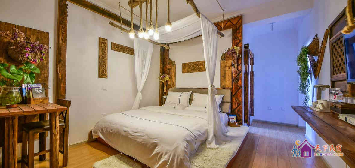 苍翠欲滴大床房