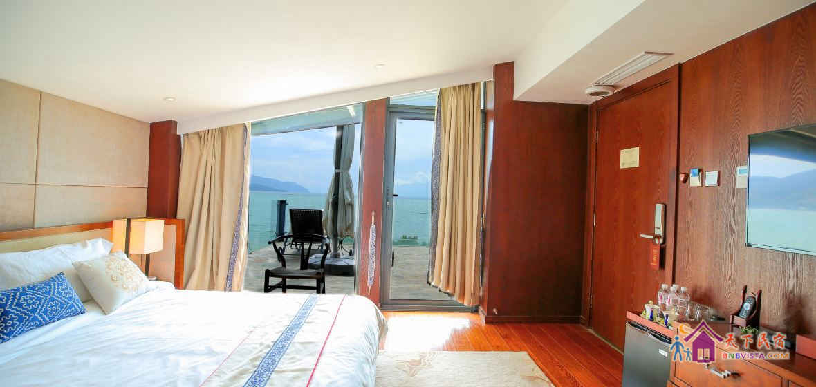 二号院露台海景大床房
