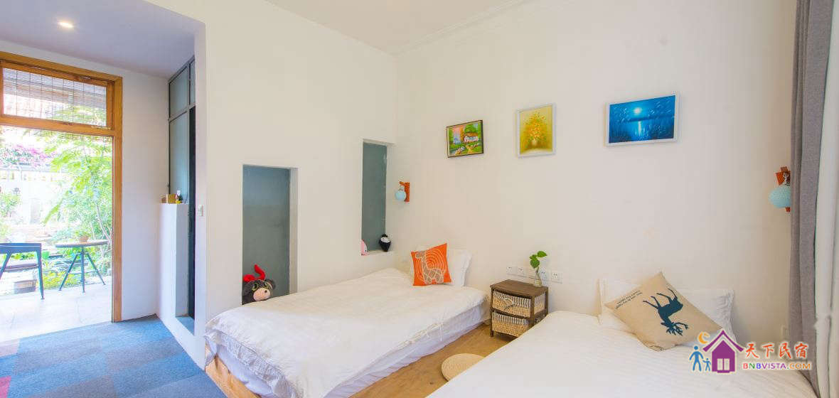 二号院标准双床房