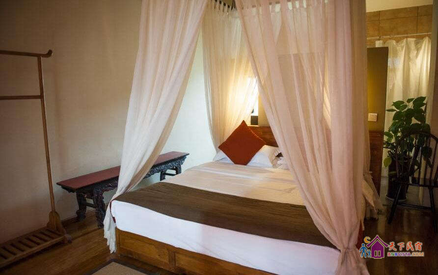 海景纱幔迷你阳台大床房