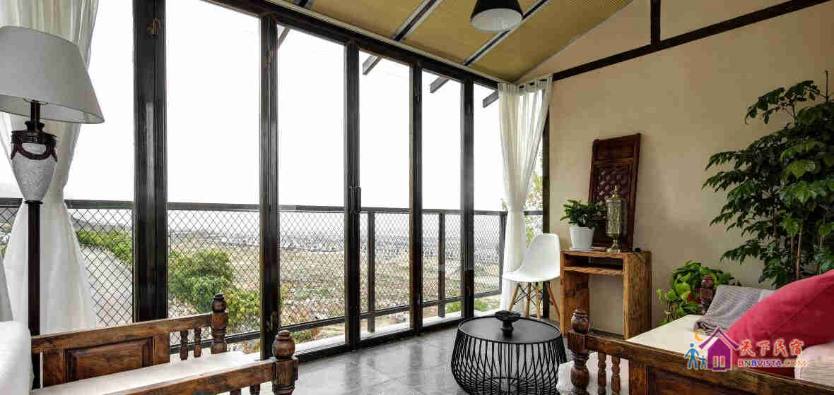 三楼豪华全景房