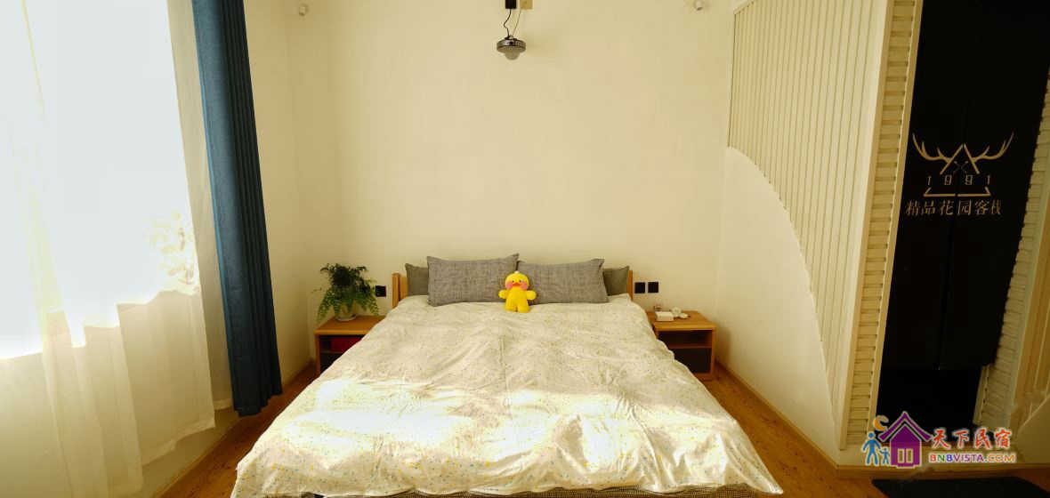 苍山云景投影套房