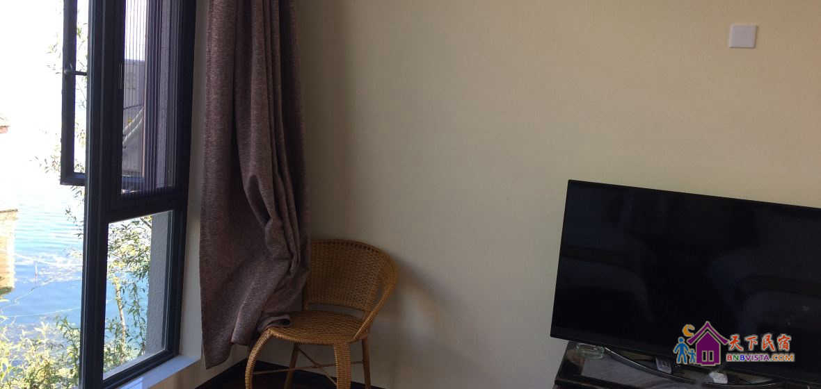 二楼阳光海景大床房