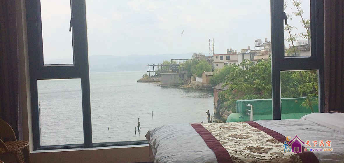 二楼观日赏月海景双床房