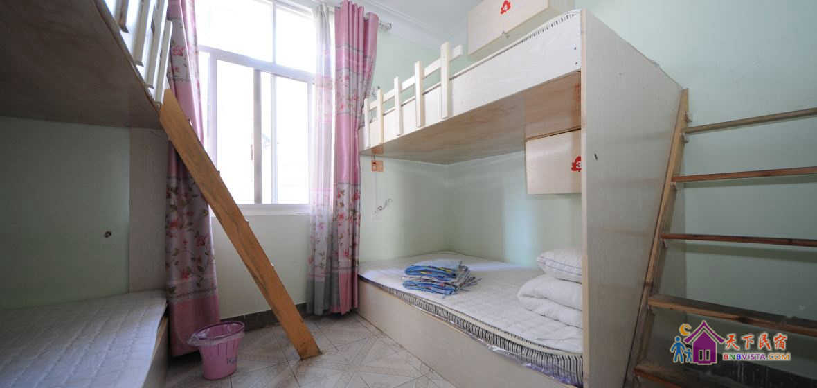 依依女生六人房(床位)