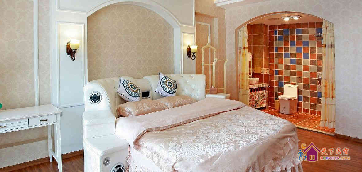 林荫海景蜜月房