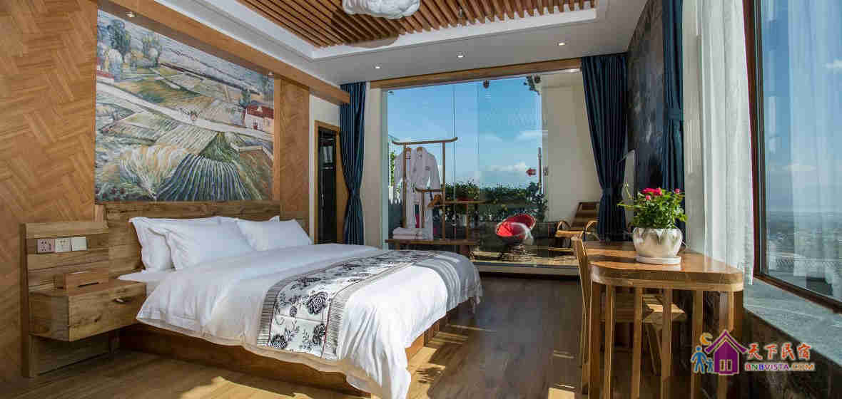 阳台海景大床房