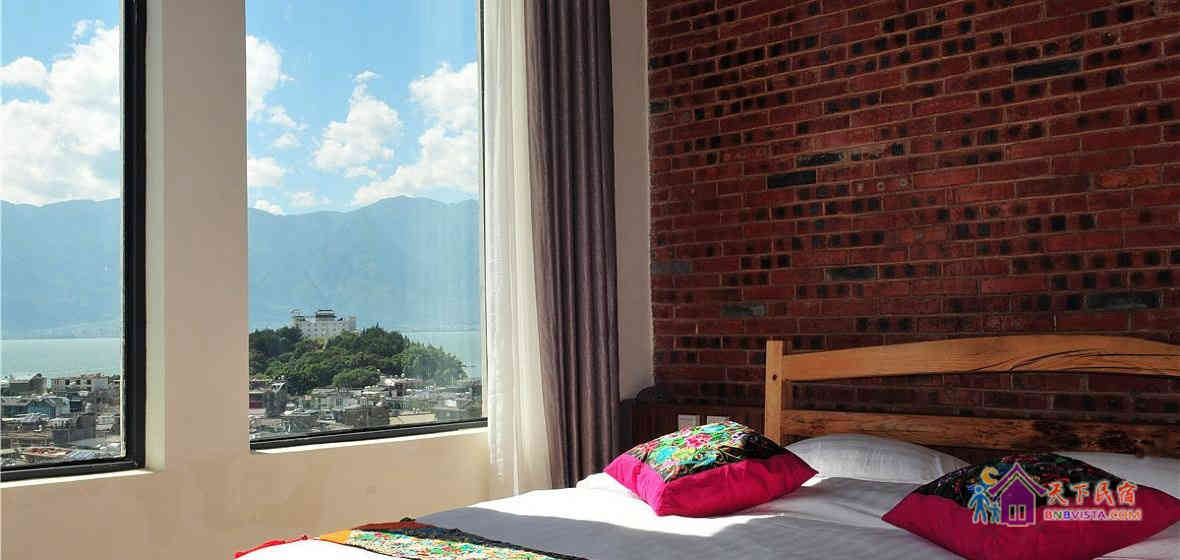 三楼复式观海大床房