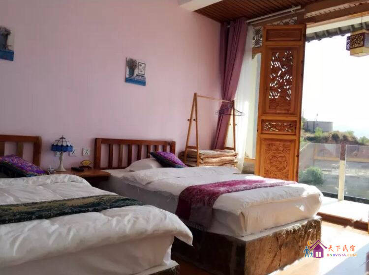 三楼独立阳台观海标准间