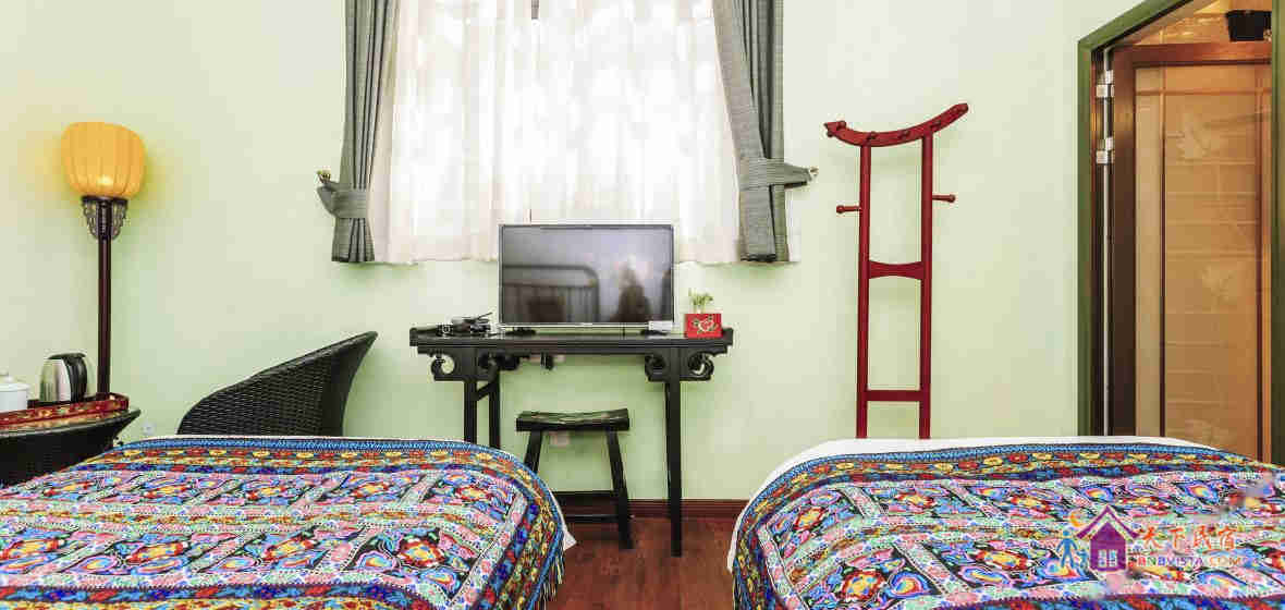 后院温馨双床房