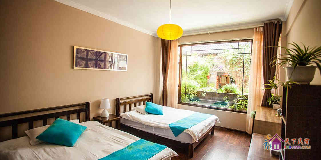 花苑阳光双床房