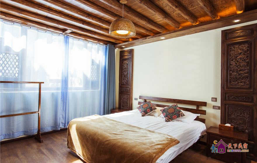 一楼豪华大床间