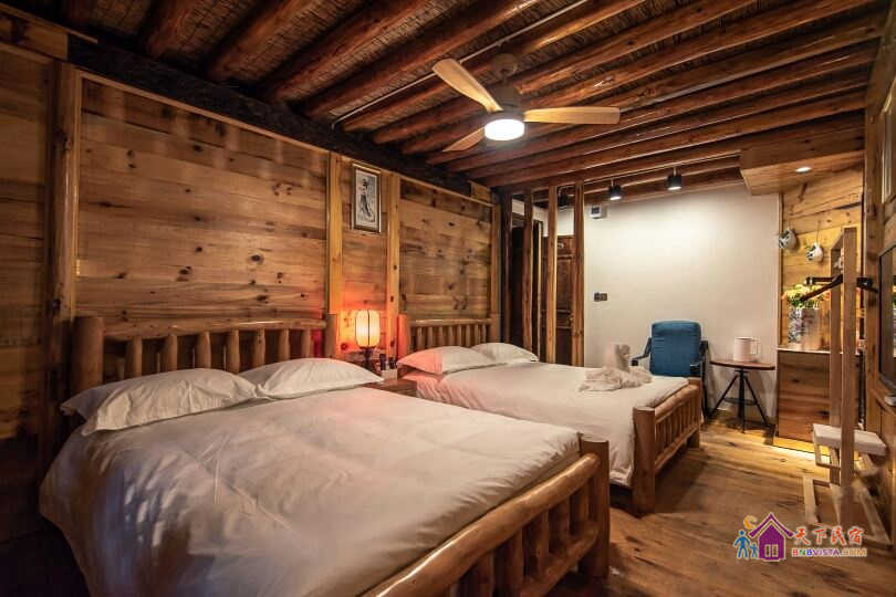 和敬轩精品家庭房