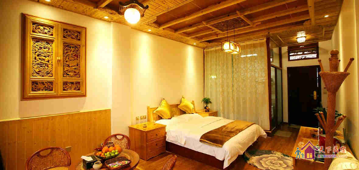 白族木石庭院大床房