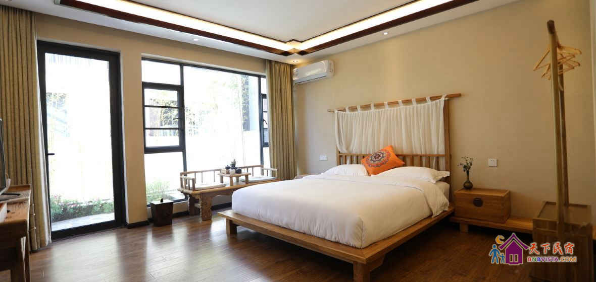 柒墅窗影花园大床房