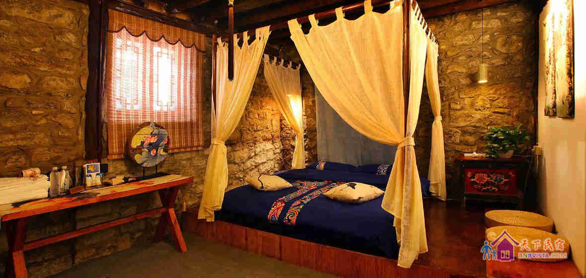 别院百年好荷大床房