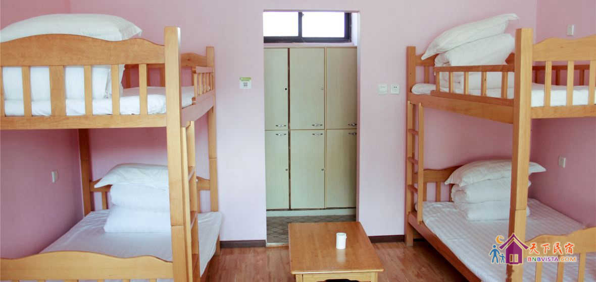 女生六人间床位房