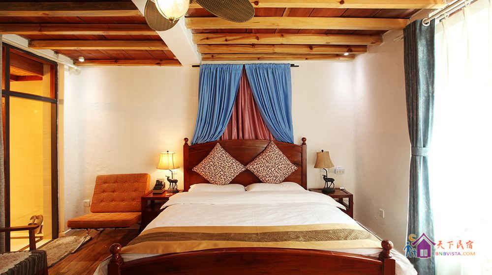 闲庭深院大床房