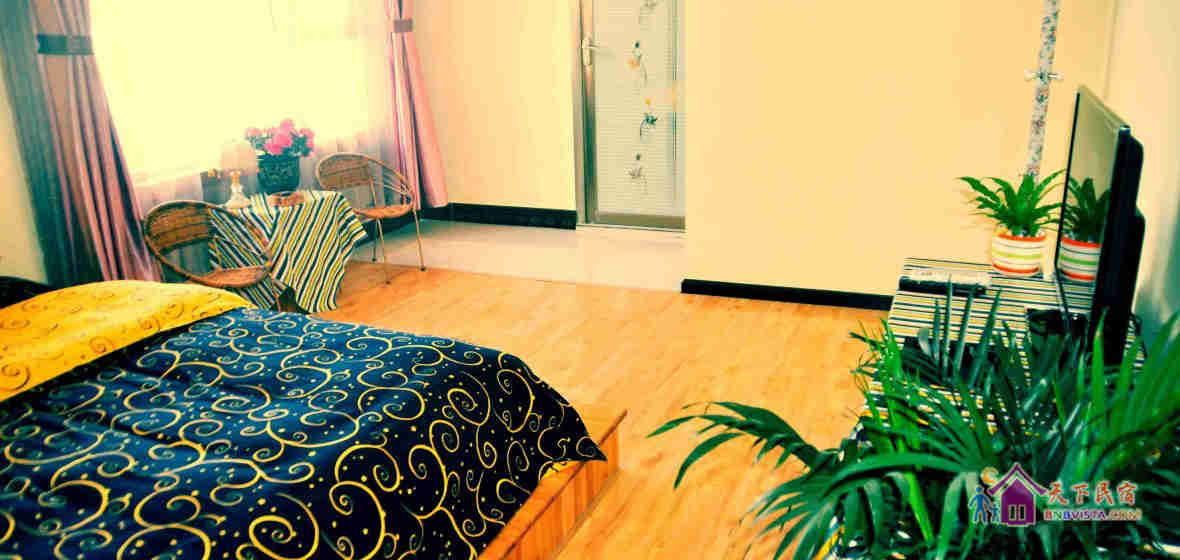 小窝温馨大床房