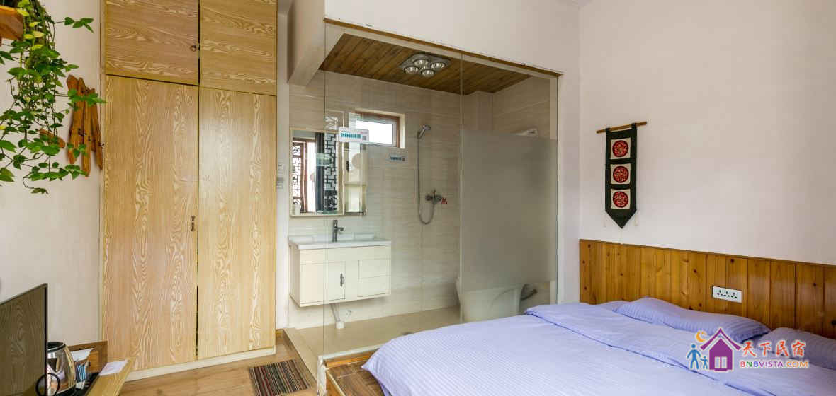 阳光榻榻米大床