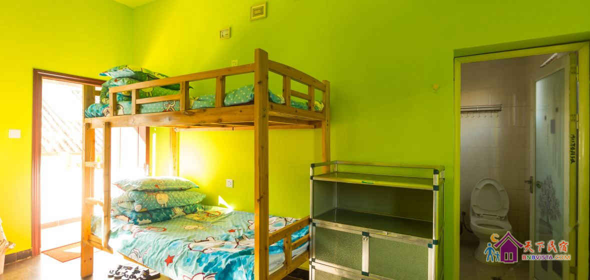 芳华依旧六人间(床位)