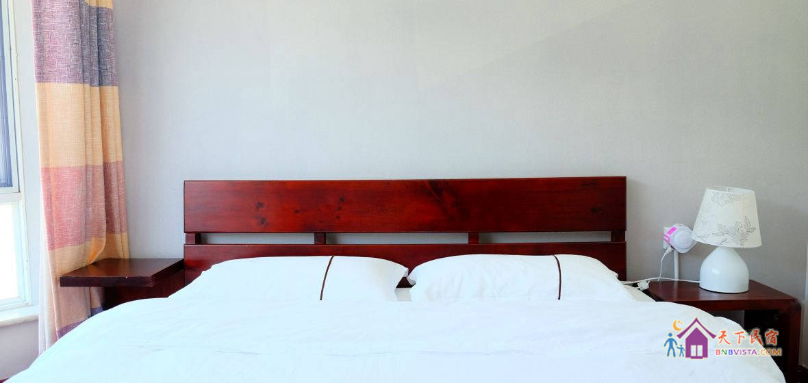 月里山景大床房